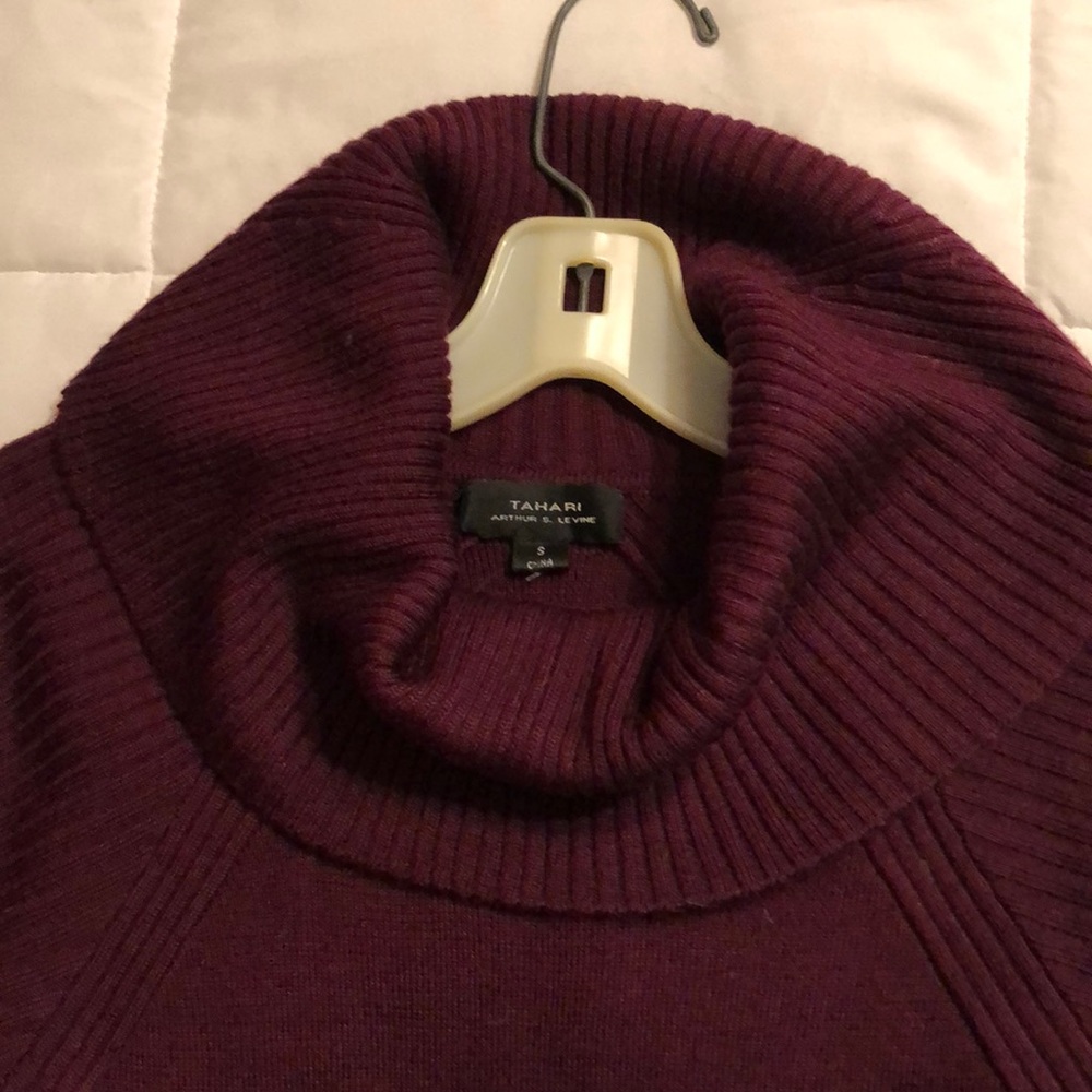 Arthur Levine Tahari knit dress.